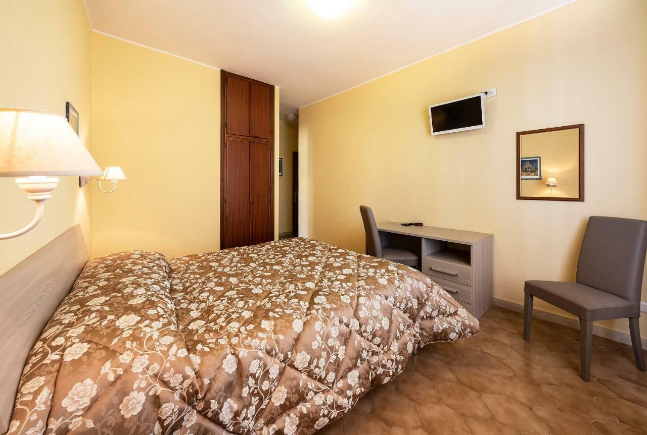 Hotel Aurelia Tarquinia Ngoại thất bức ảnh